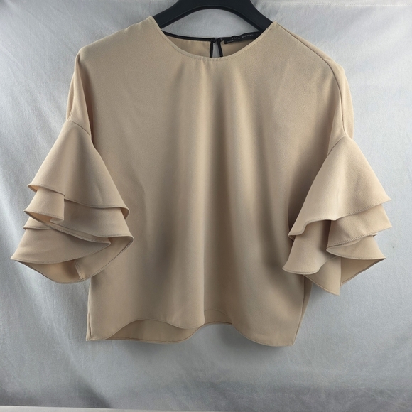 Zara Ruffle Sleeve Oversized Short Top Size Medium - Picture 3 of 6